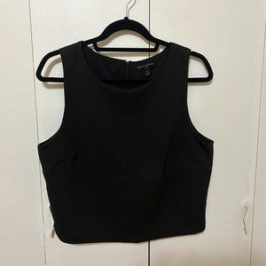 Banana Republic Woman US14 Scoop Neck, Black Short Top Blouse, Sleeveless.